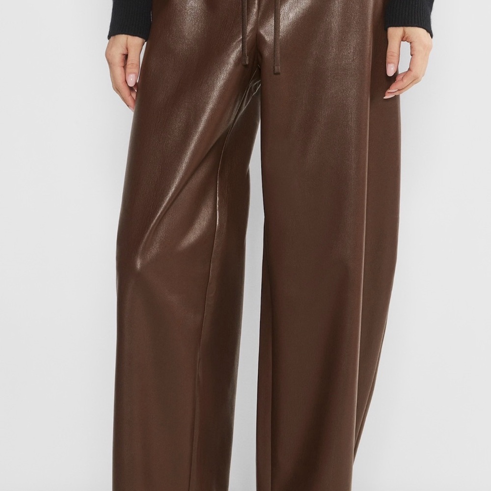 Aritzia Brown Wide Leg Pants